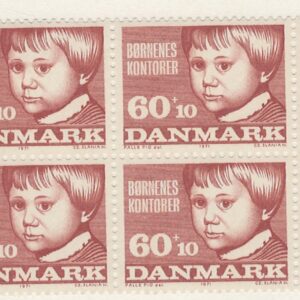 8-blok 60+10 øre dk-0512 Børnenes Kontorer